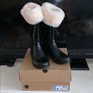 UGG RAANA RAIN BOOT w/FAUX FUR TALL SOCK
